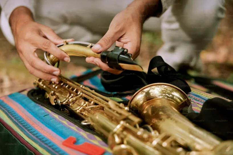 WIND INSTRUMENT